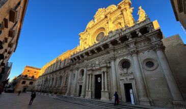 Santa Croce kathedraal met veel versieringen. Mooiste kathedraal van Lecce.