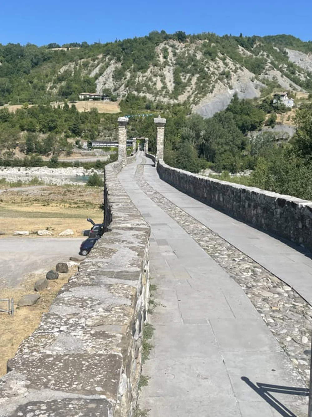 Italie_Emilia_Romanga_Brug_Bobbio-scaled