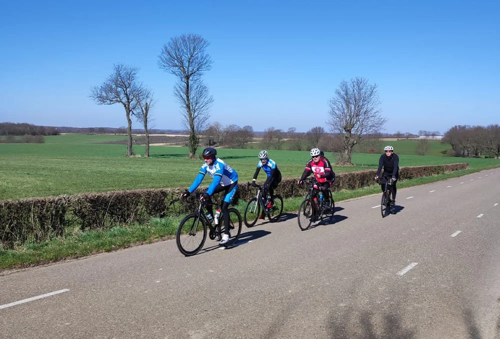 Nederland_Limburg_groep_voorkant_voorjaar